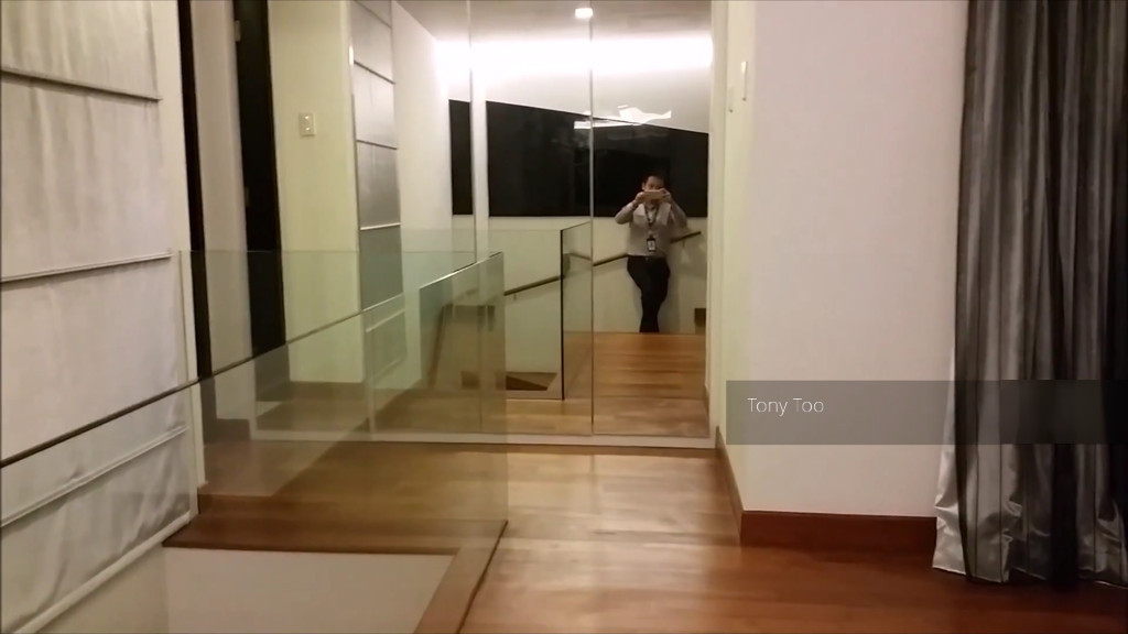 Strata thumbnail photo